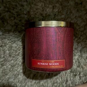 Bath and Body 3 wick Sunrise Woods Candle